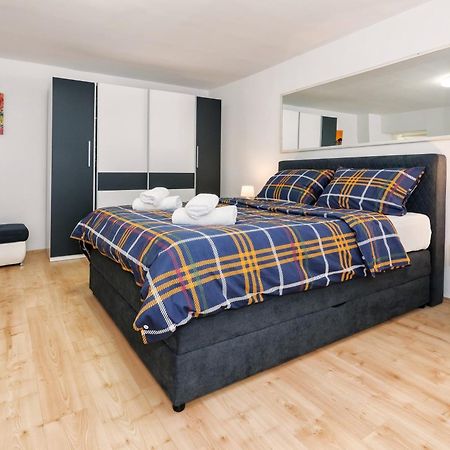 Relaxing 2Bd Apartment, Ground Floor - Walk To Old Town Spalato Esterno foto