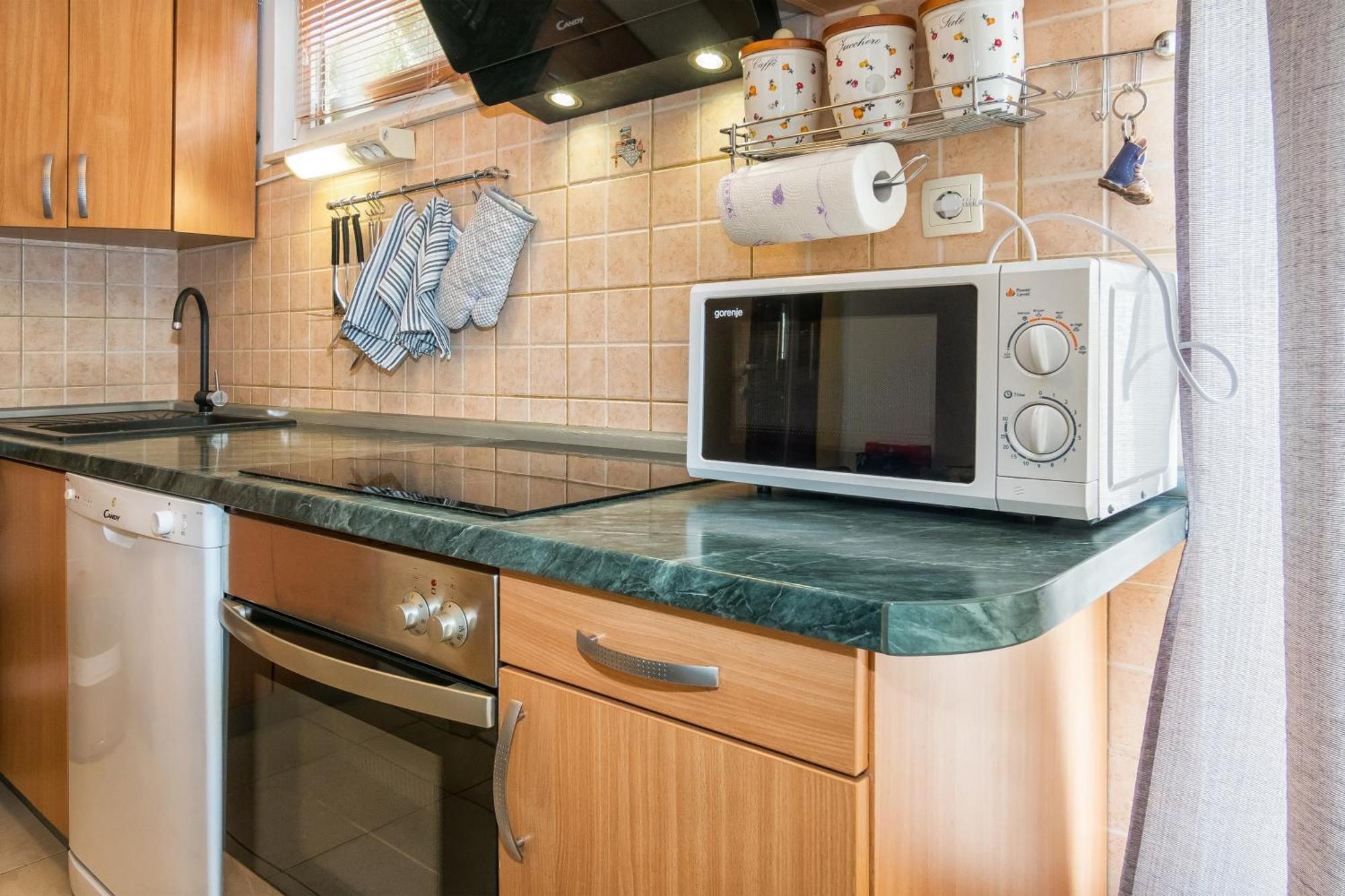 Relaxing 2Bd Apartment, Ground Floor - Walk To Old Town Spalato Esterno foto