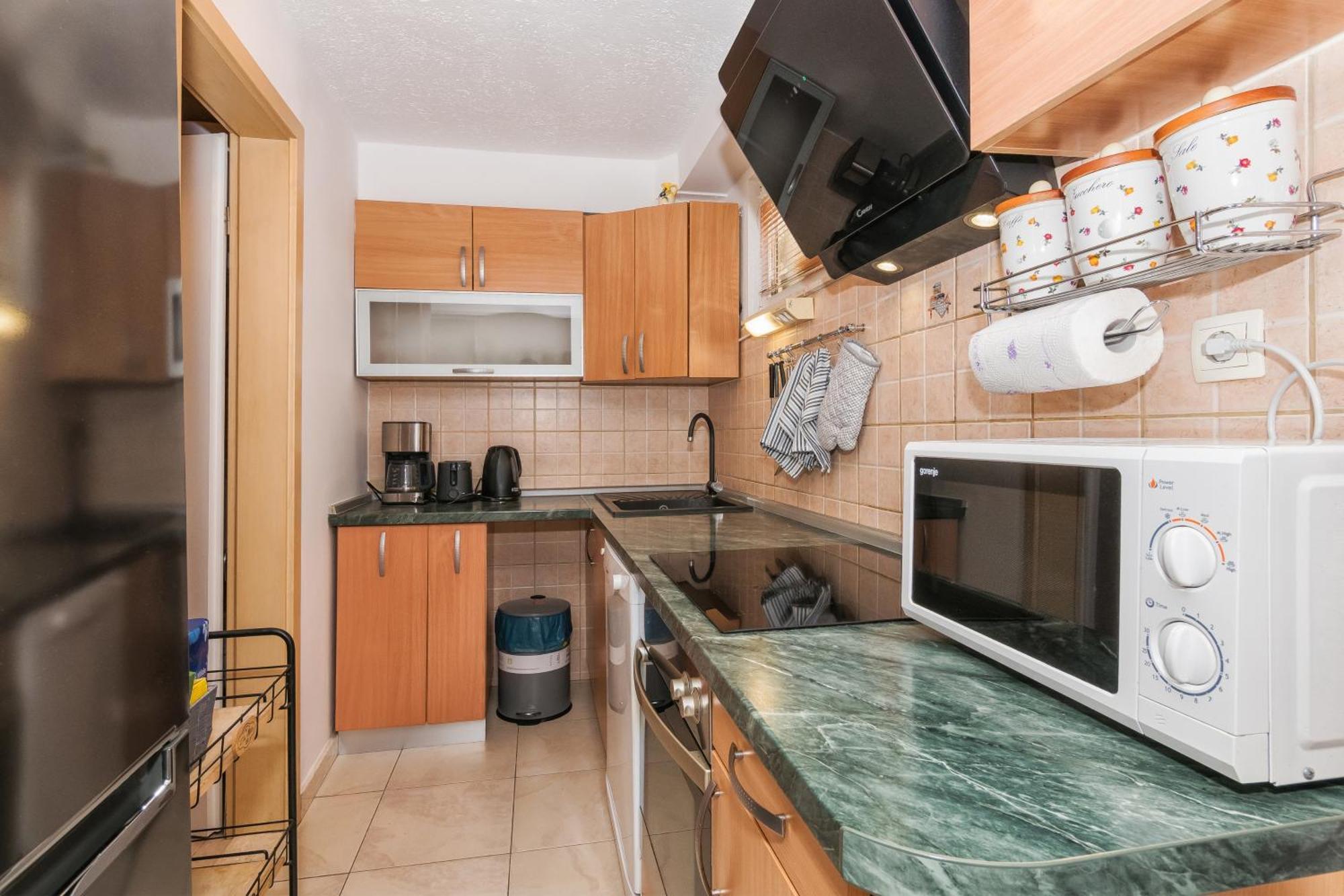 Relaxing 2Bd Apartment, Ground Floor - Walk To Old Town Spalato Esterno foto