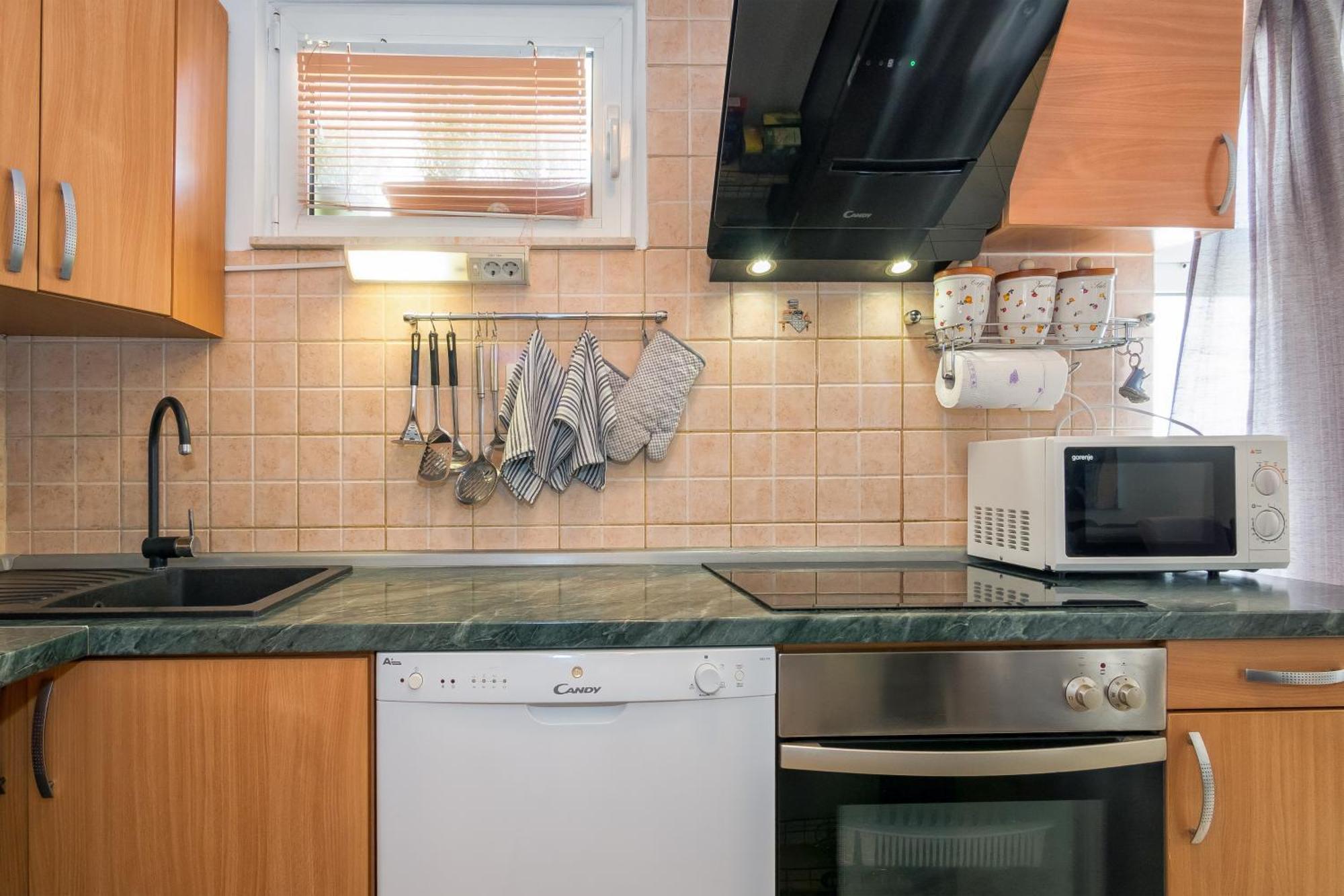 Relaxing 2Bd Apartment, Ground Floor - Walk To Old Town Spalato Esterno foto