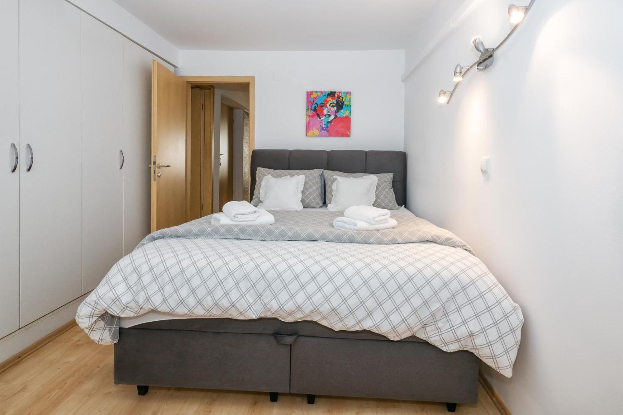 Relaxing 2Bd Apartment, Ground Floor - Walk To Old Town Spalato Esterno foto