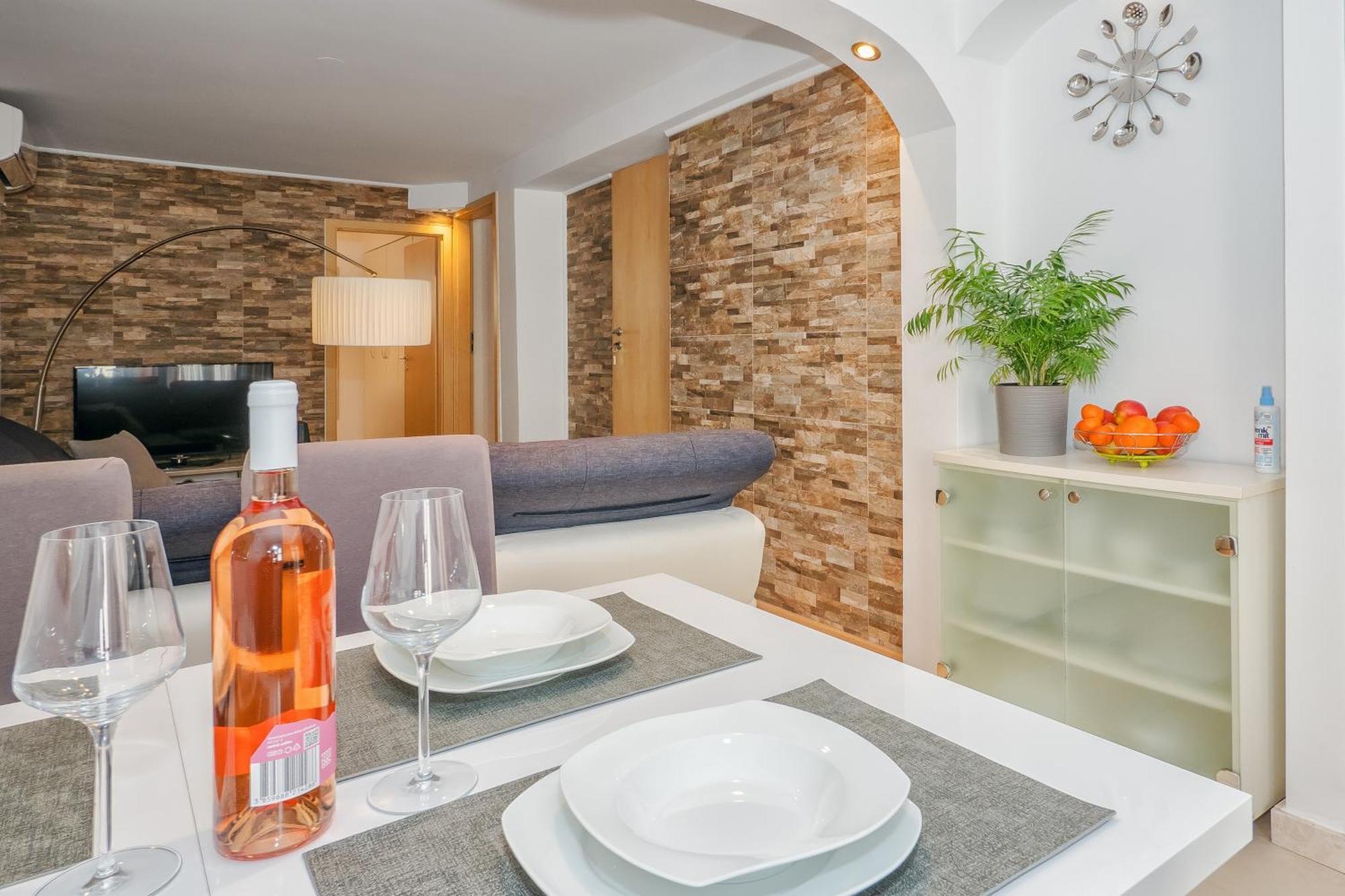 Relaxing 2Bd Apartment, Ground Floor - Walk To Old Town Spalato Esterno foto